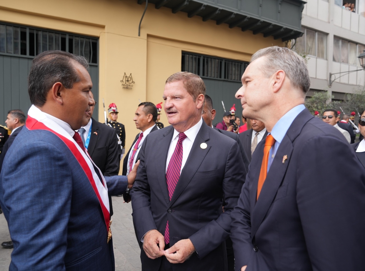 Diputado Peruano ta explora pa extende e lasonan entre Aruba y region La Libertad