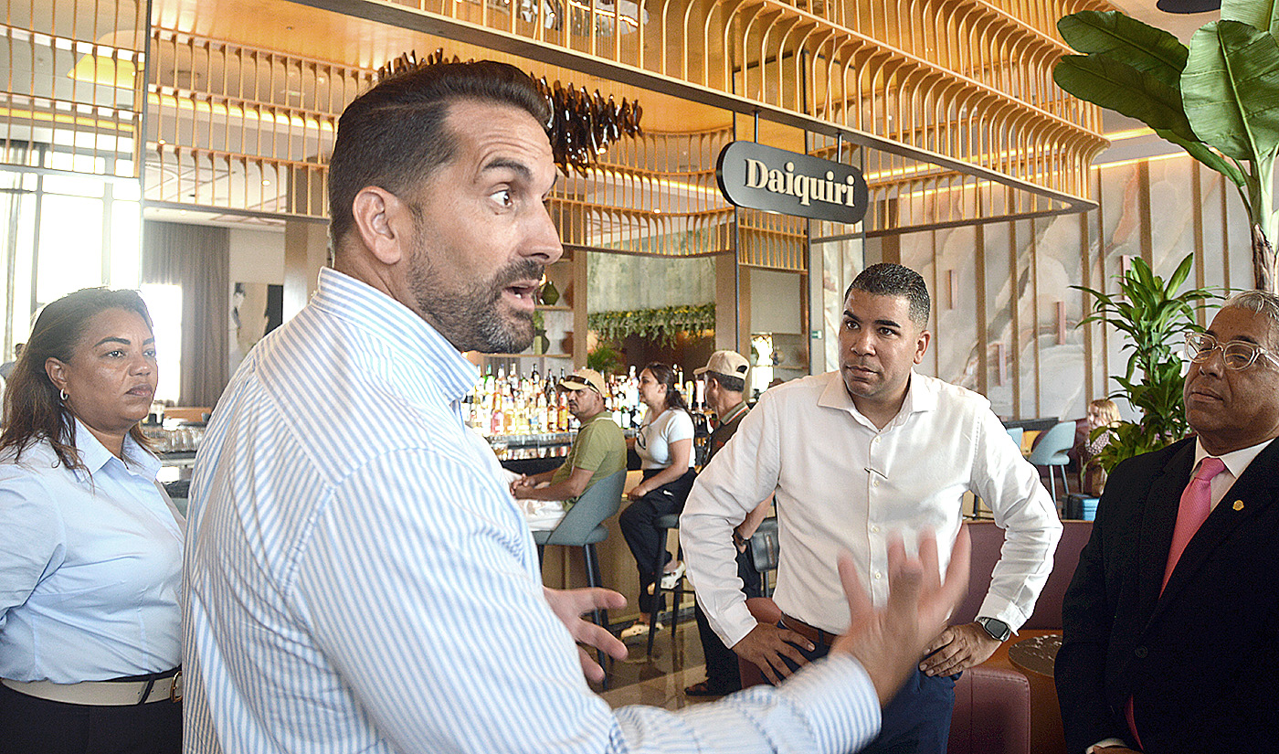RIU ta fortifica su segmento premium den Caribe