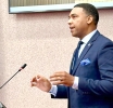 Parlamentario Hendrik Tevreden ta cuestiona si Aruba lo fortalece su autonomia of entrega esaki
