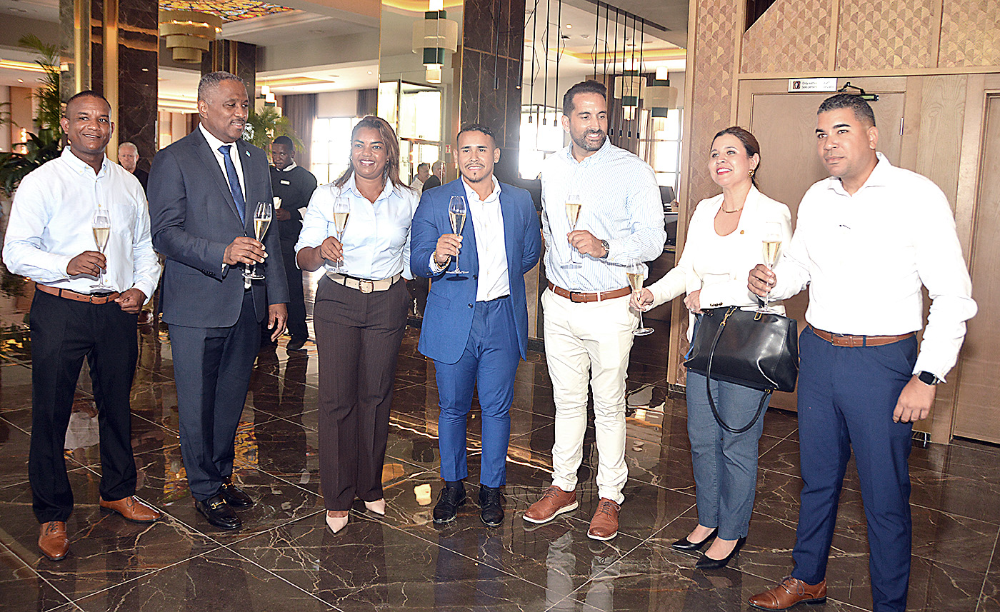 Renobacion di 110 miyon Dollar a laga Hotel RIU Palace Aruba briya aun miho cu antes