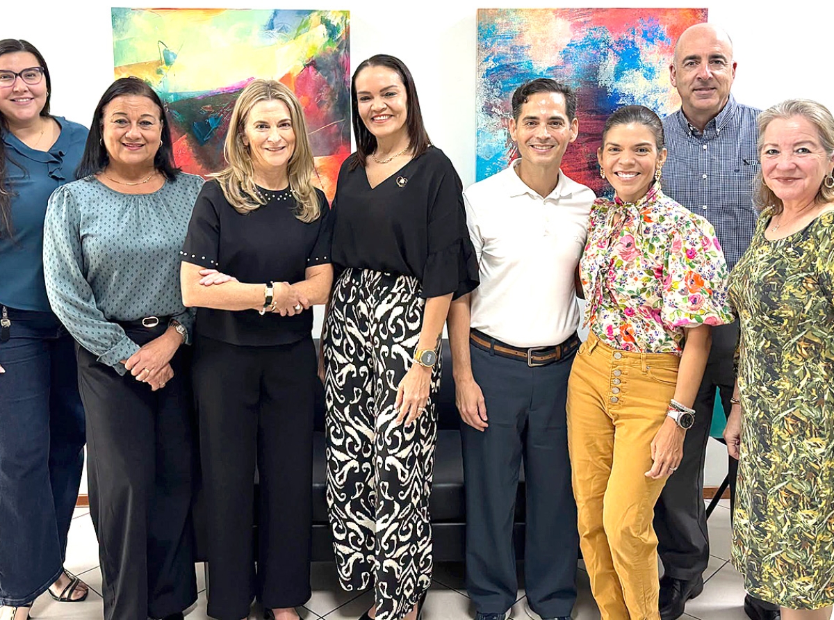 Honor special na hubilaria Carol na CMB Bank