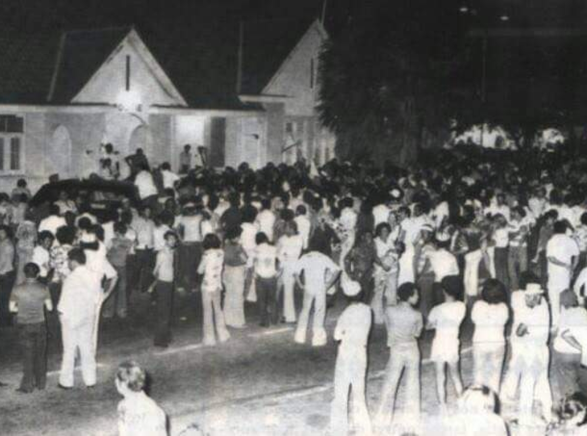 11 Augustus 1977, e anochi cu Aruba a demostra cu libertad no ta wordo regala