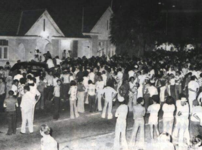 11 Augustus 1977, e anochi cu Aruba a demostra cu libertad no ta wordo regala