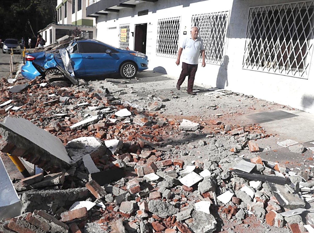 Arubianonan di vakantie den area afecta pa temblor ta ser pidi pa registra na Ministerio Hulandes di Asuntonan Exterior