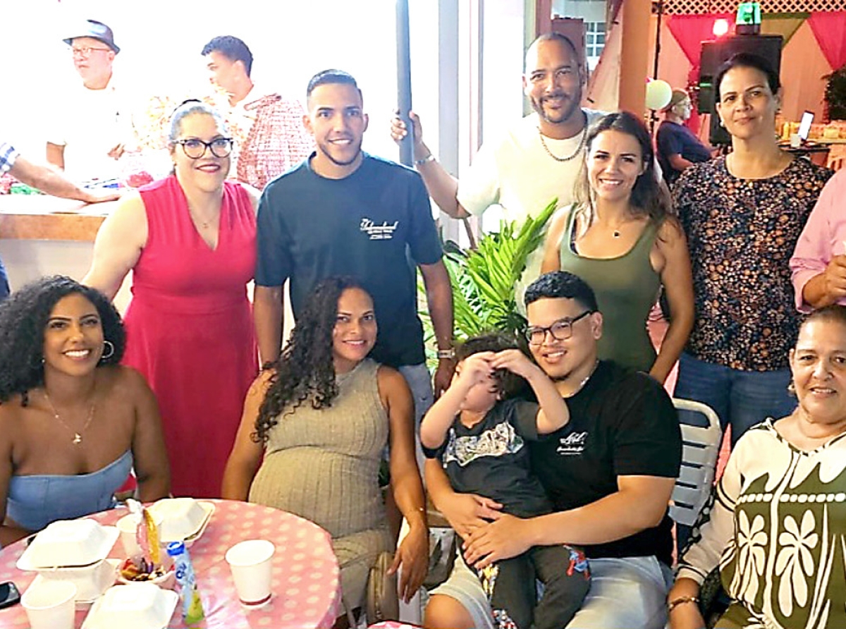 Exitoso Quiznight pa celebra cumpleaño di Jessica Maduro