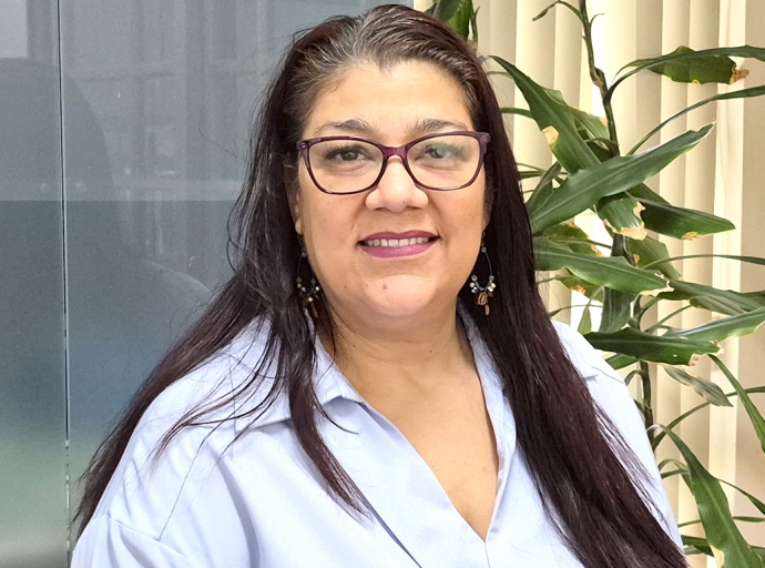 Parlaemntario ta reconoce hopi reto den enseñanza