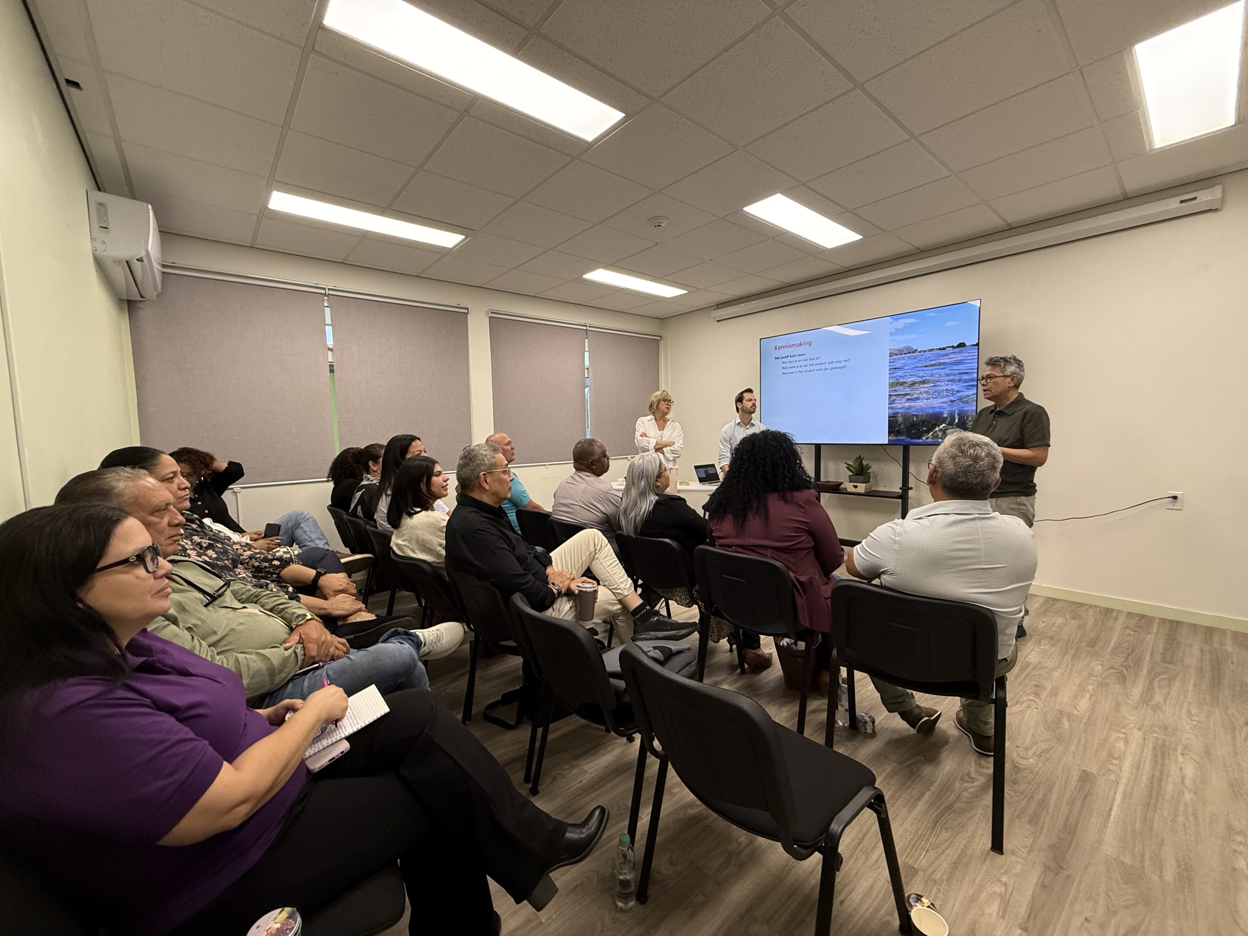 Respaldo y Fundacion Mama Ties ta uni forsa pa realisacion di clinica nobo pa Salud Mental