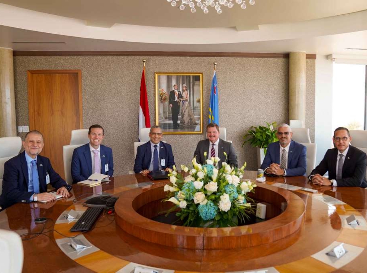 A introduci Patrick O’Neill di Consulado General di Merca na Promer Minister Eman