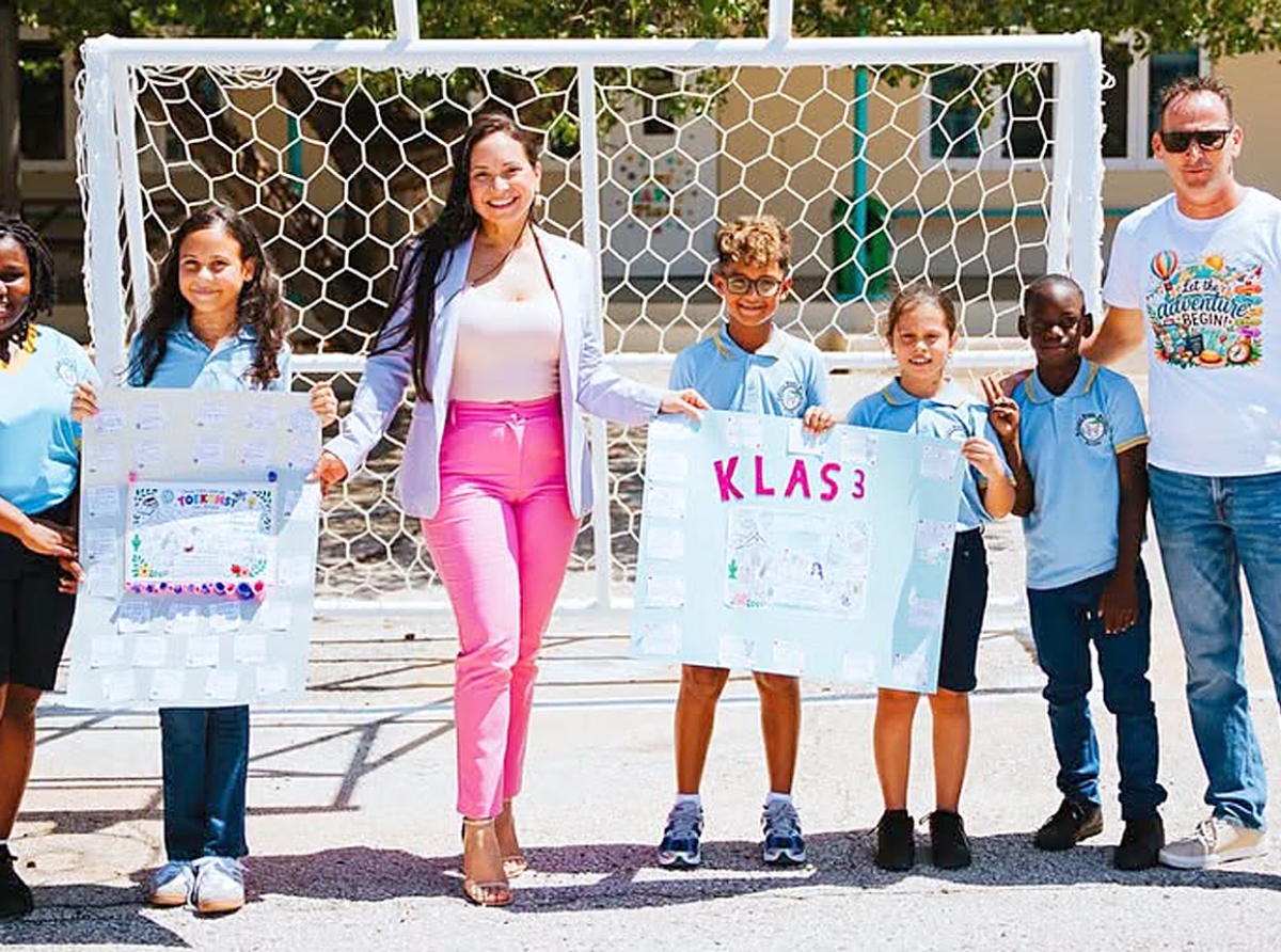 Colegio Santa Filomena a bira e prome scol na Aruba pa ricibi e structura multi-deportivo nobo