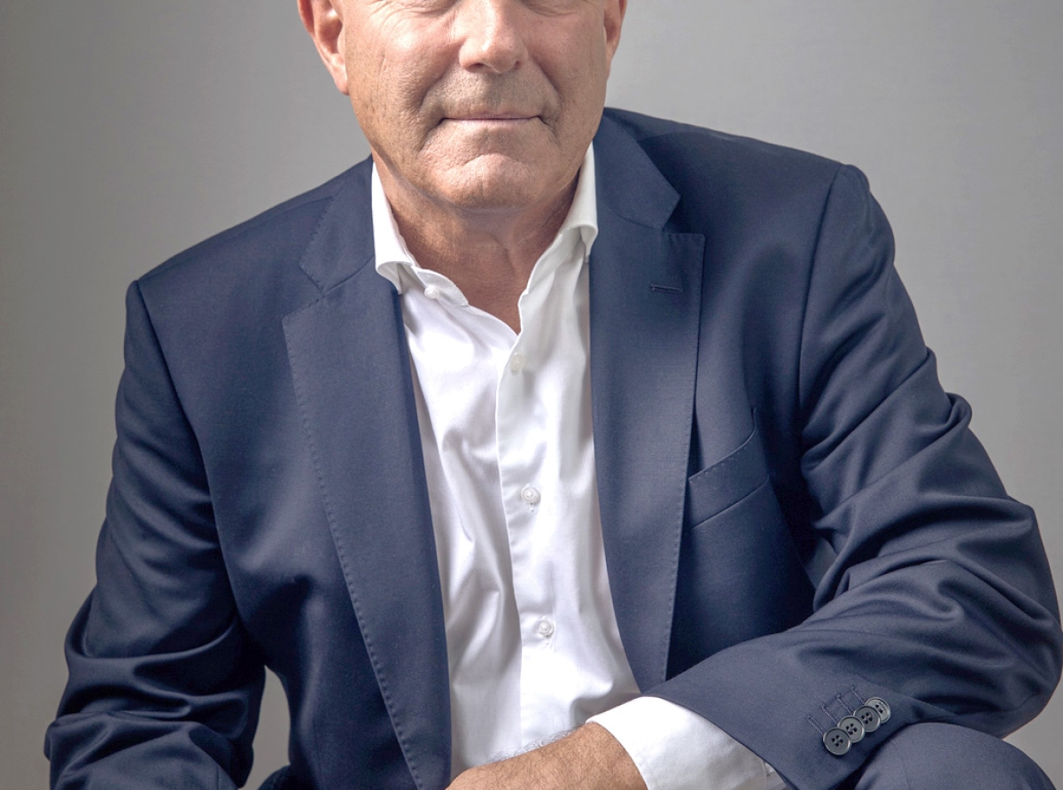 Jan Helmond a retira como Representante di Reino interino