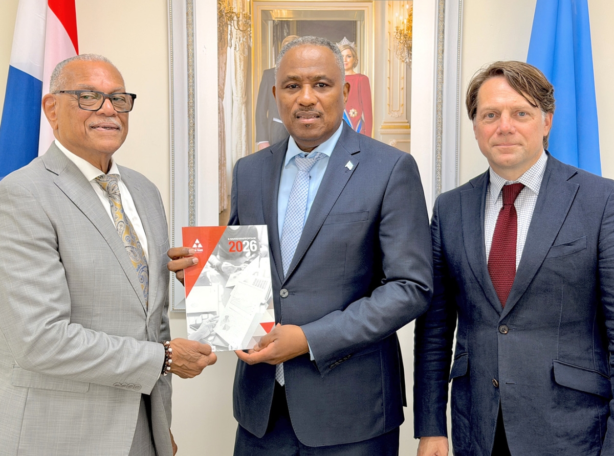 AFTA a presenta rapport di e prome seis lunanan di 2026 na Minister Arthur Dowers