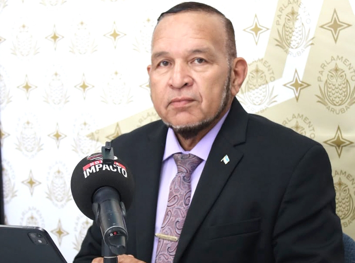 Aruba ta perdiendo un oportunidad di oro den sector petrolero