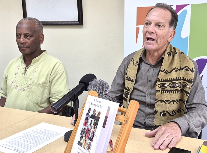 Diaranson anochi tin actividad cultural na Biblioteca