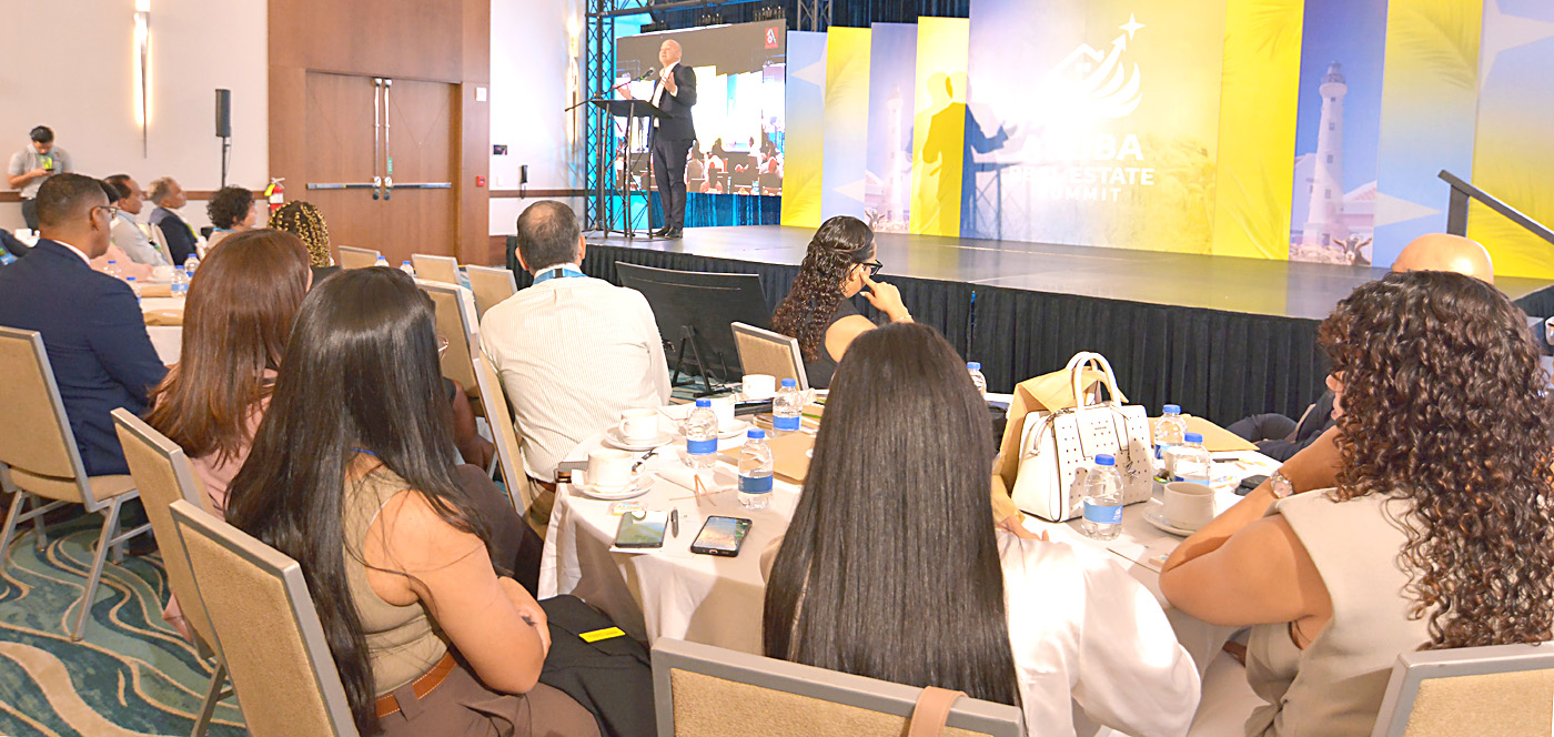 Cumbre di Real Estate na Aruba a fortalece dialogo y colaboracion y mas den e sector aki