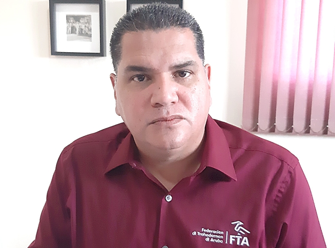 Ta hopi importante pa mas lihe posibel bin cu un maneho pa importa trahado
