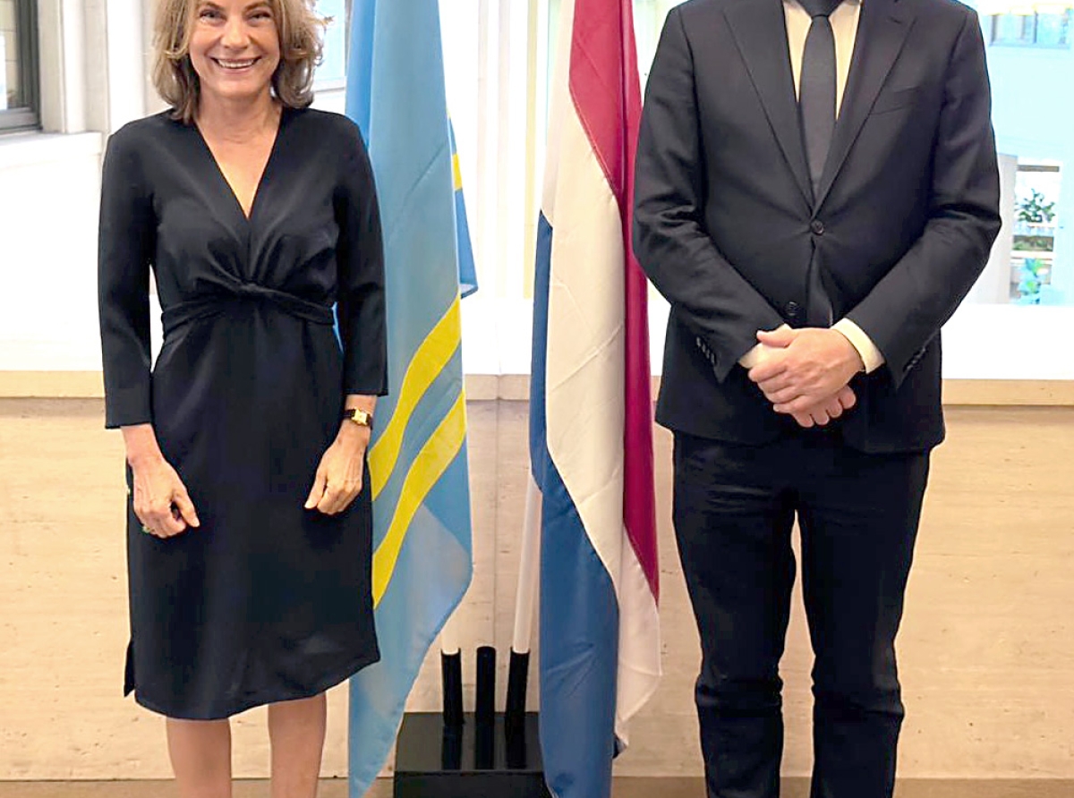 Ministro Plenipotenciario di Aruba a reuni cu Ministro van Weel
