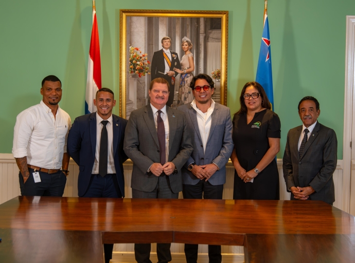 Gobierno y UTV’s/ATV’s tour operators a firma protocolo