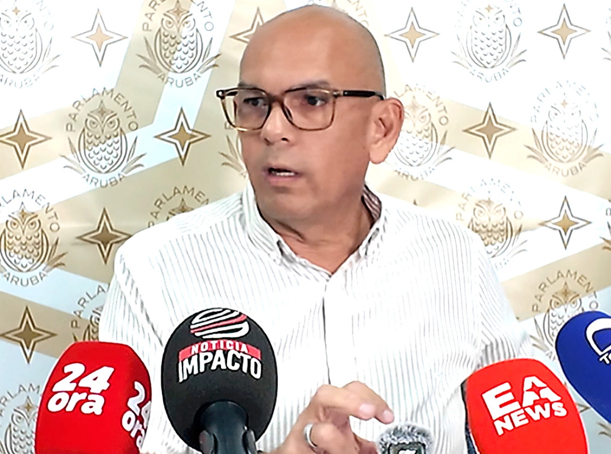 Problema di Aruba no ta over-tourism pero ta under-development