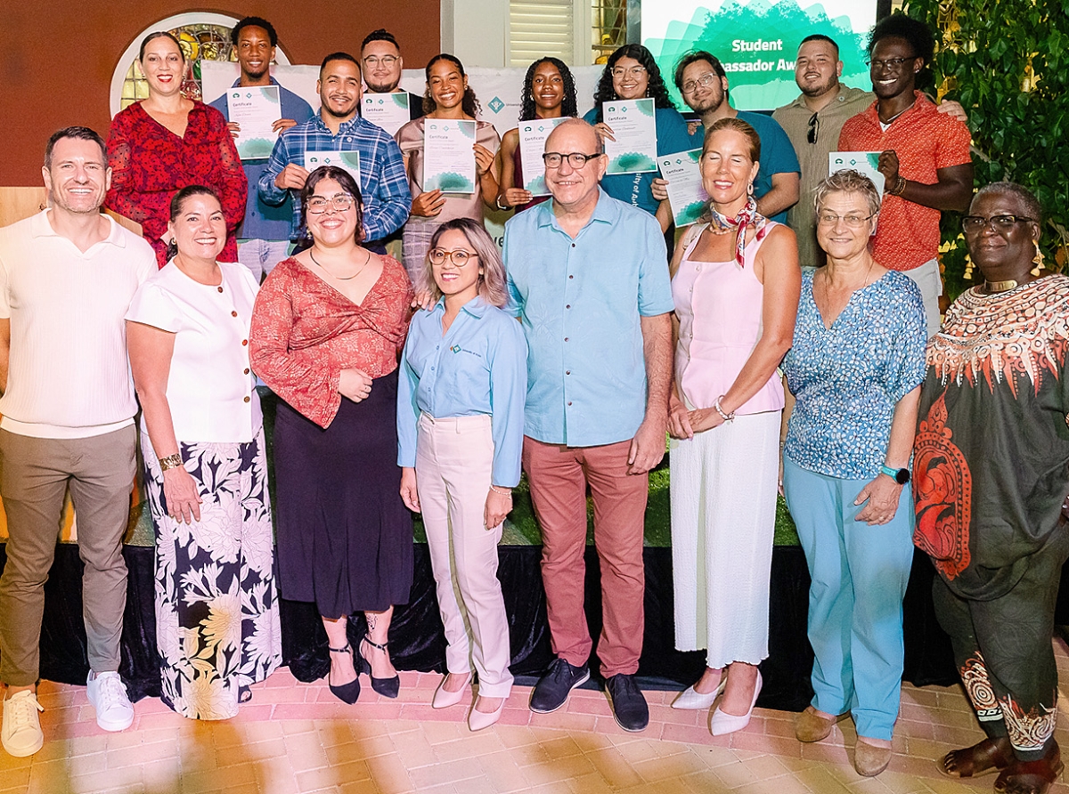 Universidad di Aruba a celebra 15 aña di Student Ambassadors