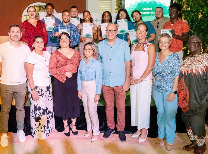Universidad di Aruba a celebra 15 aña di Student Ambassadors