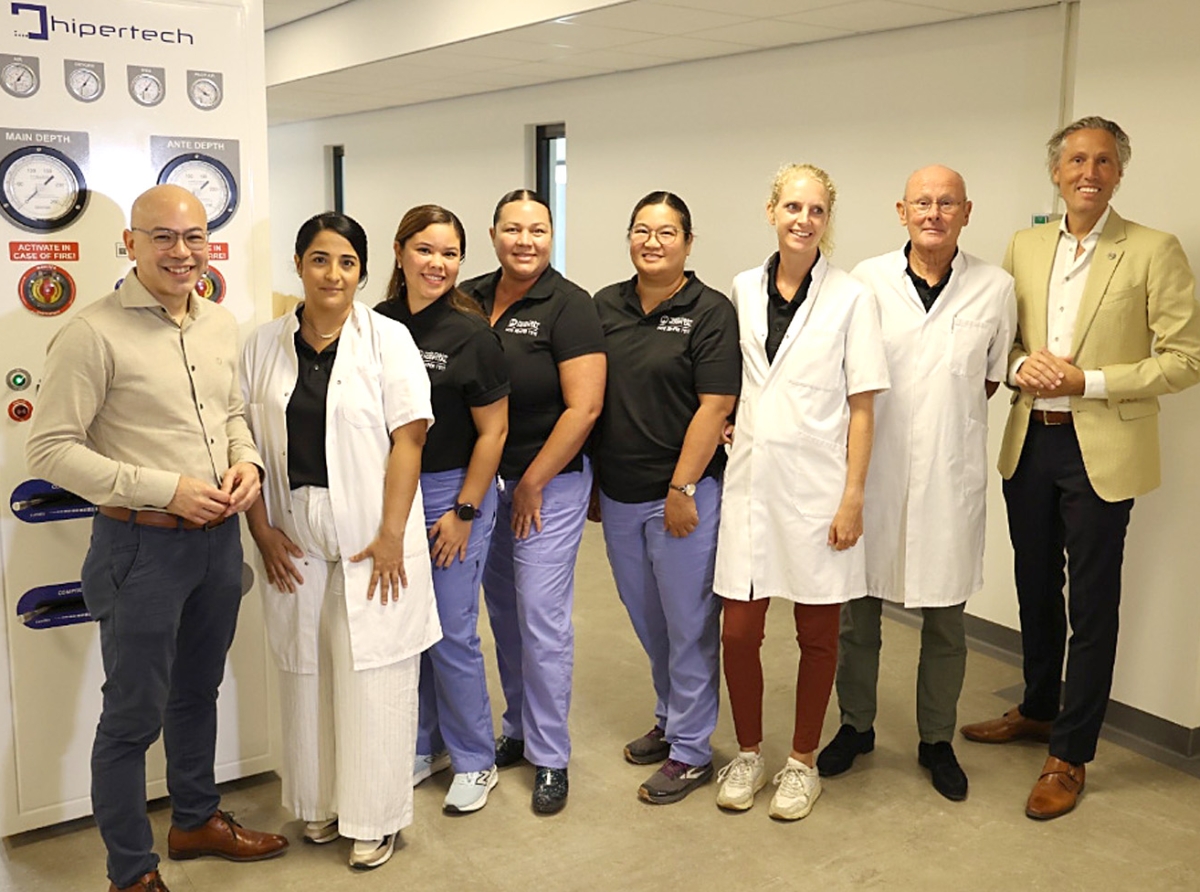 Hospital awo ta ofrece tratamento via un ‘Hyperbaric Oxigen Tank’   corecion