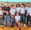Edward Cheung a bishita tres klas di Colegio Santa Filomena