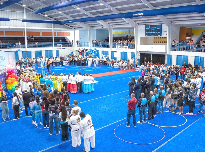 Bunita y colorido tabata apertura oficial di ASU Olympiada 2026