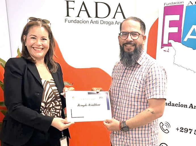 Rhomyko a bira un mentor pa studiantenan core stage na FADA