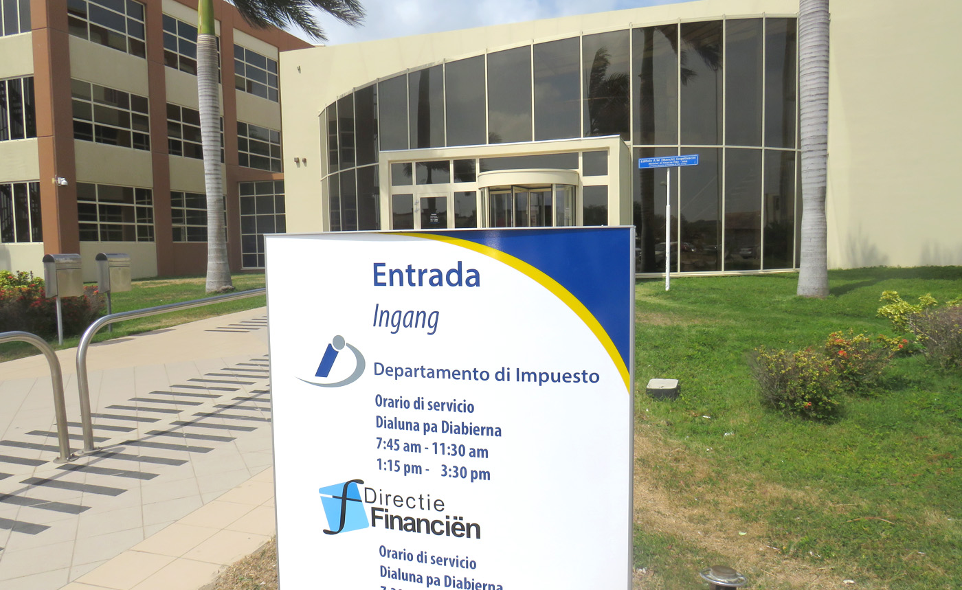 Por cuminsa paga impuesto di vehiculo di motor di aña 2027
