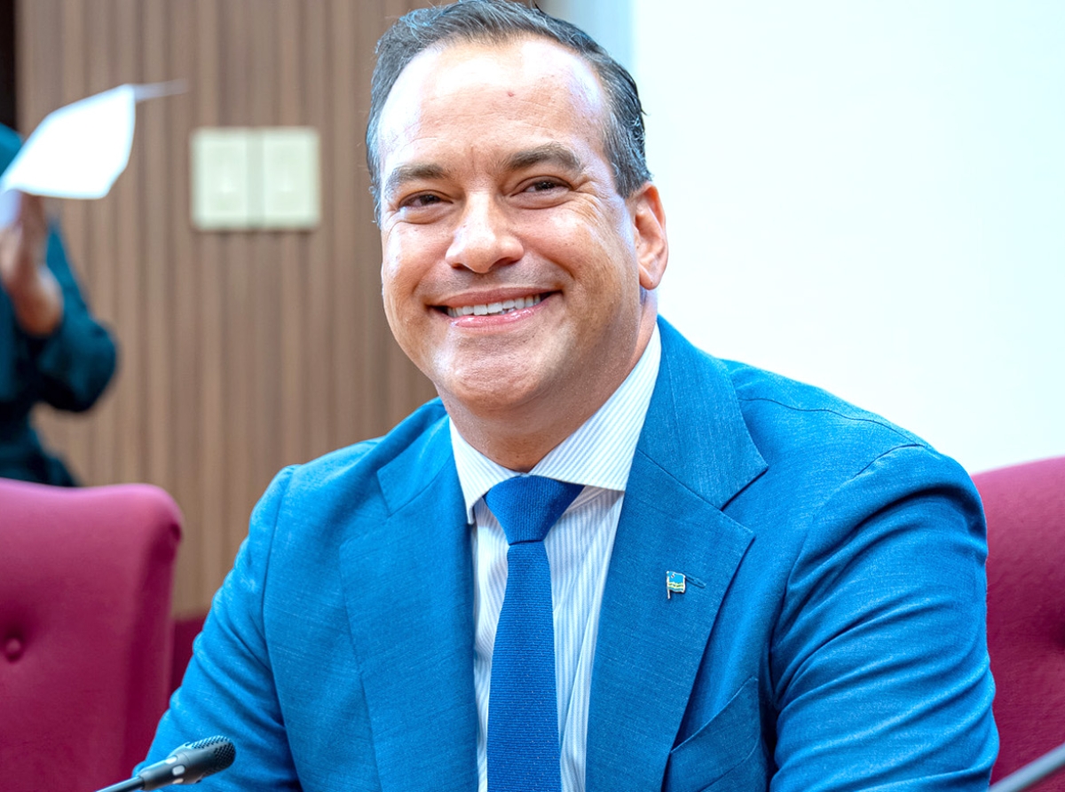 Aruba su economia ta supera expectativa, finansa publico ta fuerte y debe ta sigui baha