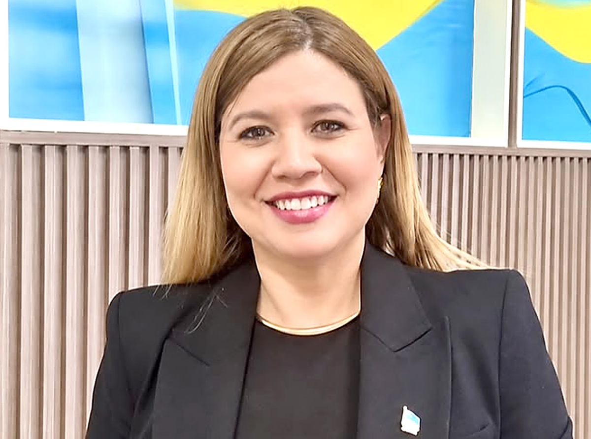 Aruba tin hopi reto aworaki pero e parti di dialogo ta keda importante tambe