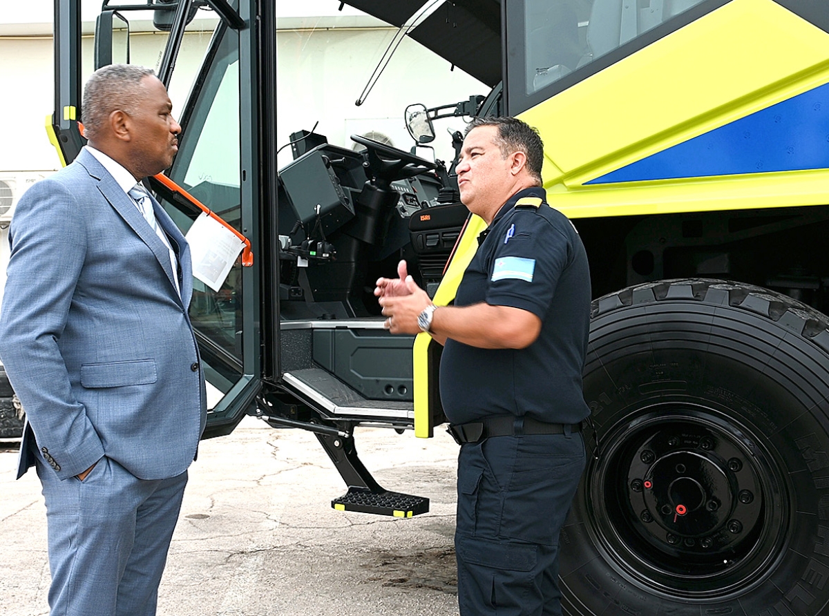 Tres Crash Truck pa Aeropuerto a costa Aruba casi 8½ miyon Florin
