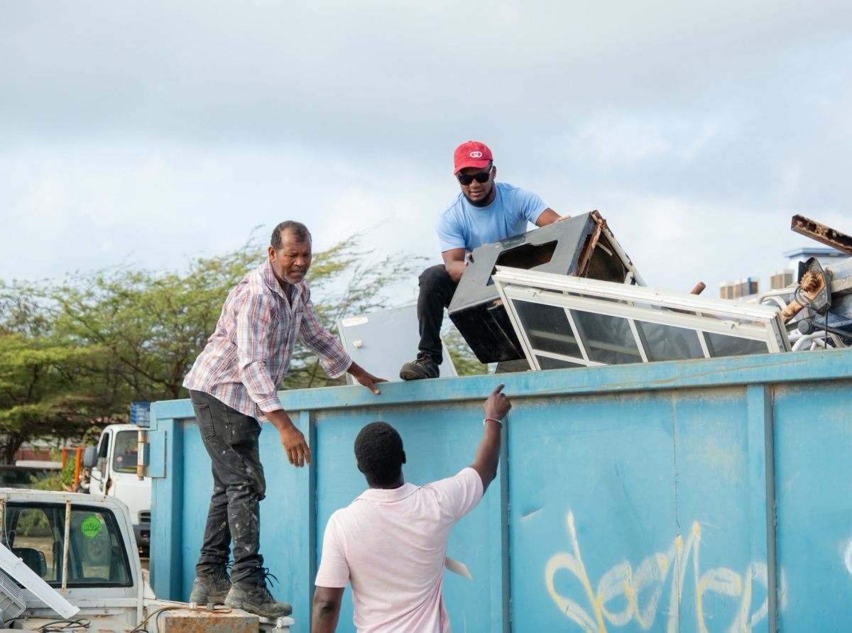 Accion di haci nos isla limpi ‘Cuida Aruba’ cu 6 punto pa deshaci di sushi