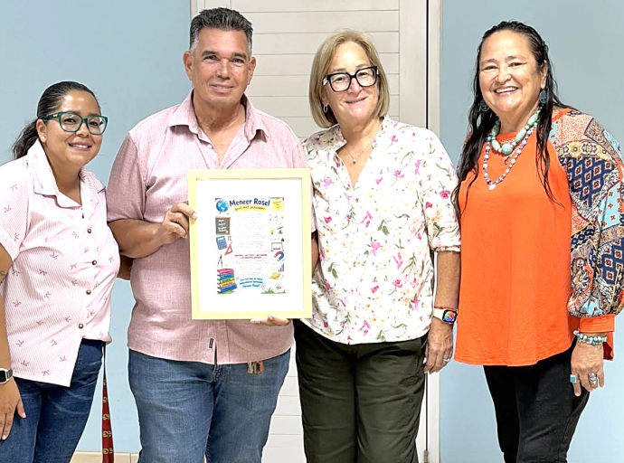EPB Oranjestad hopi agradecido pa e trabao di Meneer Rosel