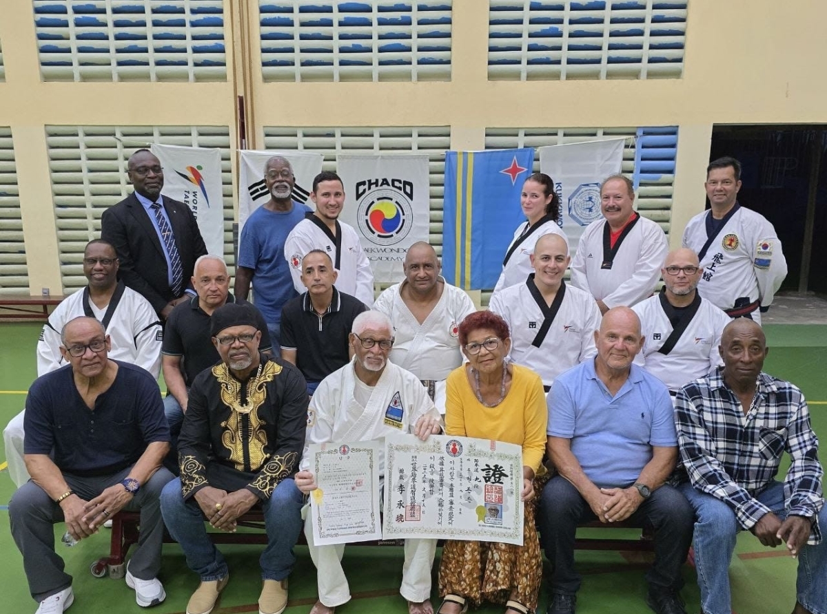 A honra leyenda di Jidokwan Taekwondo na Aruba esta Grand Master Len Johnson 