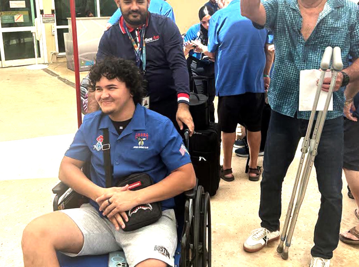 Emilio van der Linden lo bira embahador di Aruba Shriners Club