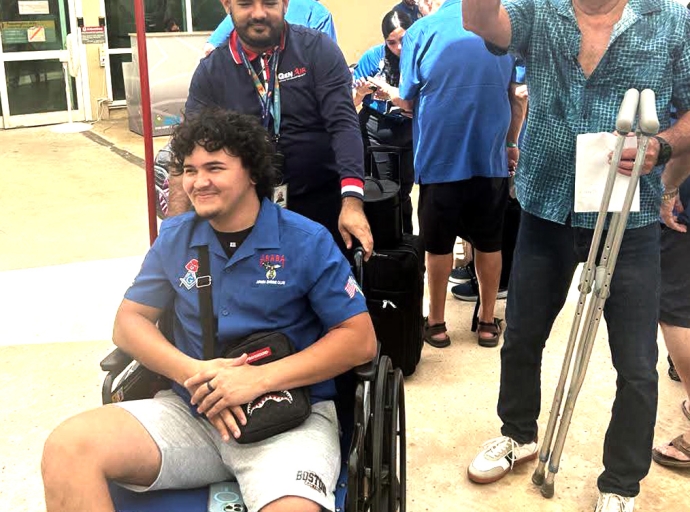 Emilio van der Linden lo bira embahador di Aruba Shriners Club
