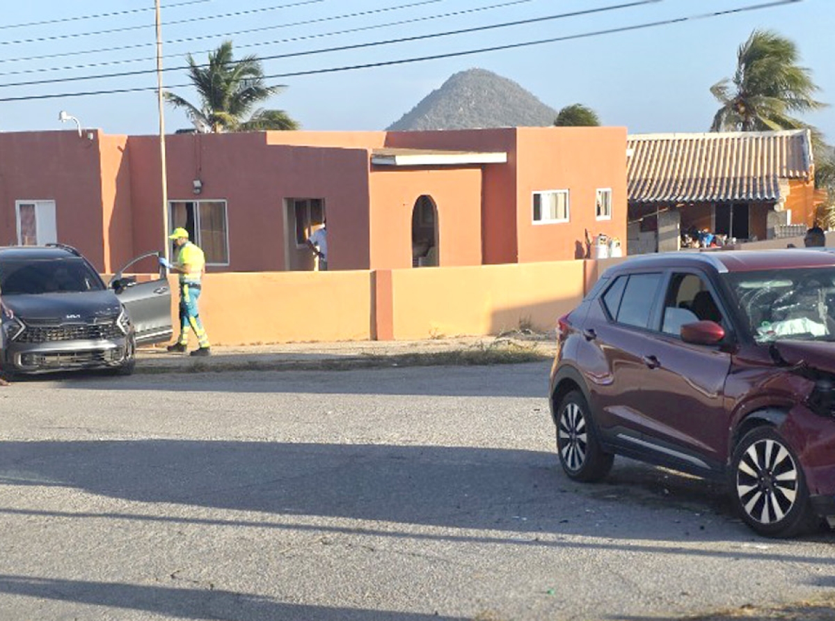 Accident cu herido na e cruzada dilanti Centro Caiquetio na Paradera   