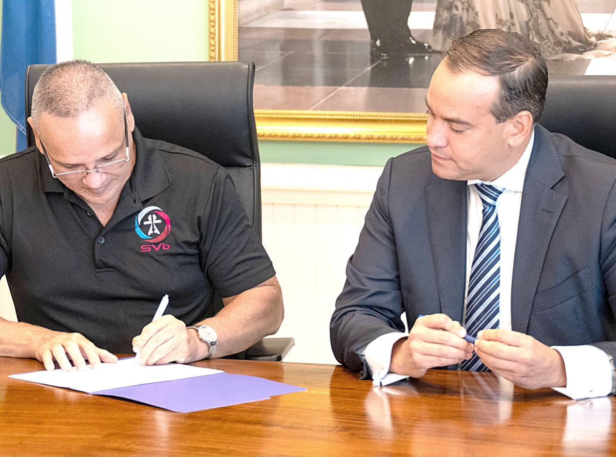Gobierno a firma areglo di deposito cu SVb pa baha costo di financiamento