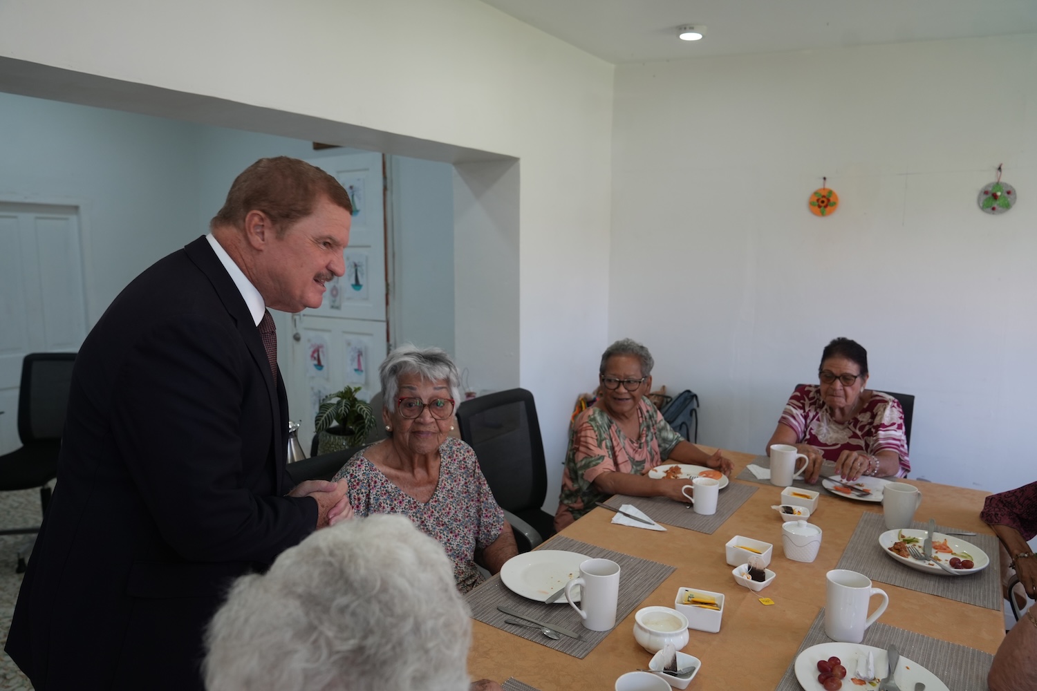 Centro Famia Piedra Plat ta pone man na obra pa Cuida Aruba