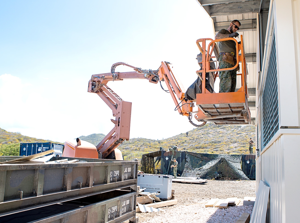    Ingenieronan di combate ta pone man na obra na Corsou y Aruba durante ‘Caribbean Engineer’