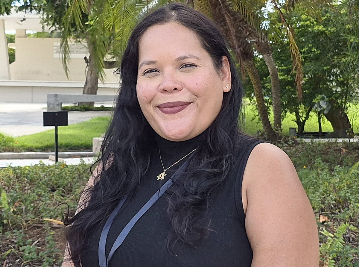 Interesadonan por registra pa e Caribbean Journalism Seminar cu lo cuminsa awenochi