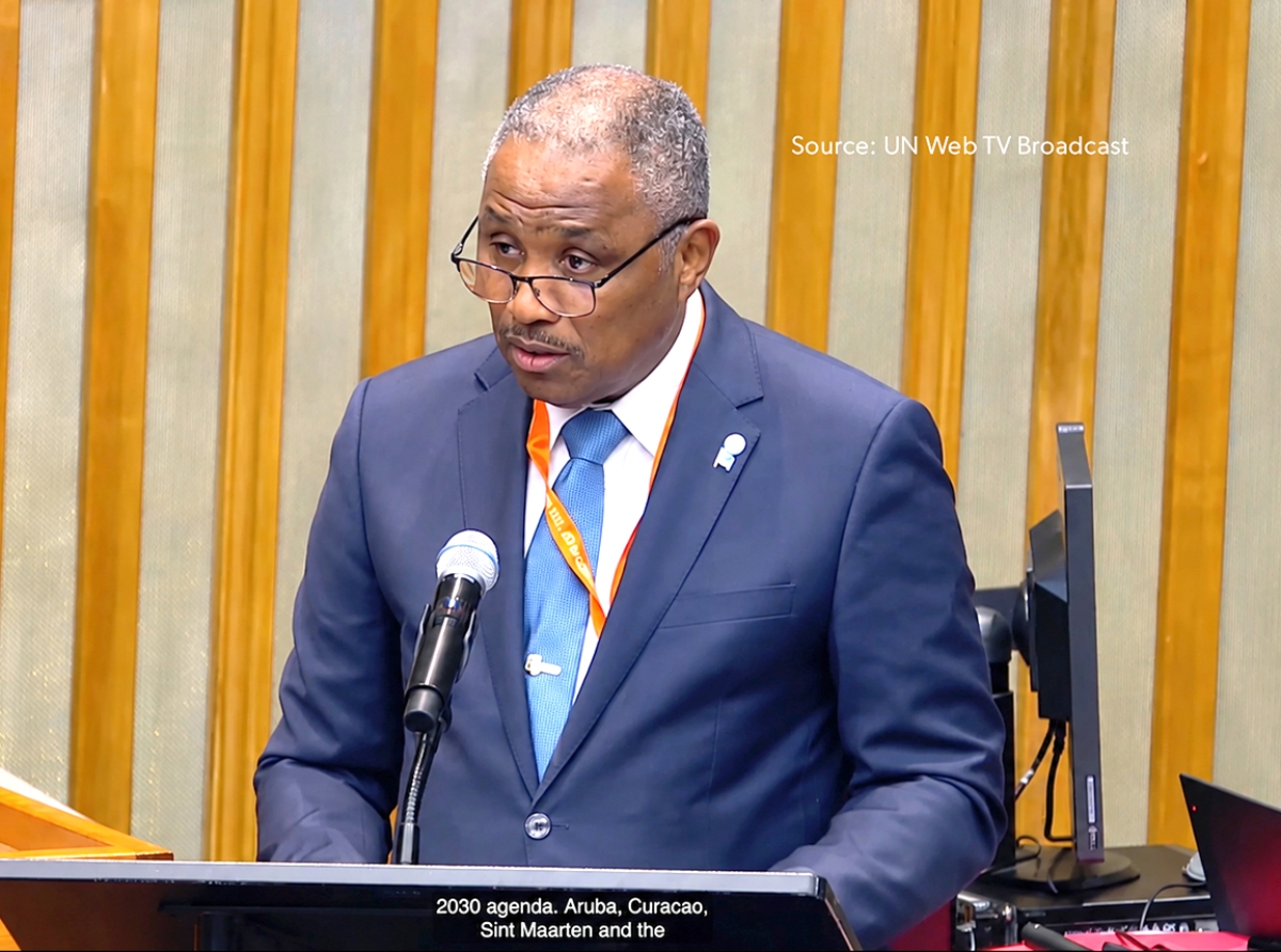Ministro Dowers a duna discurso na Nacionnan Uni