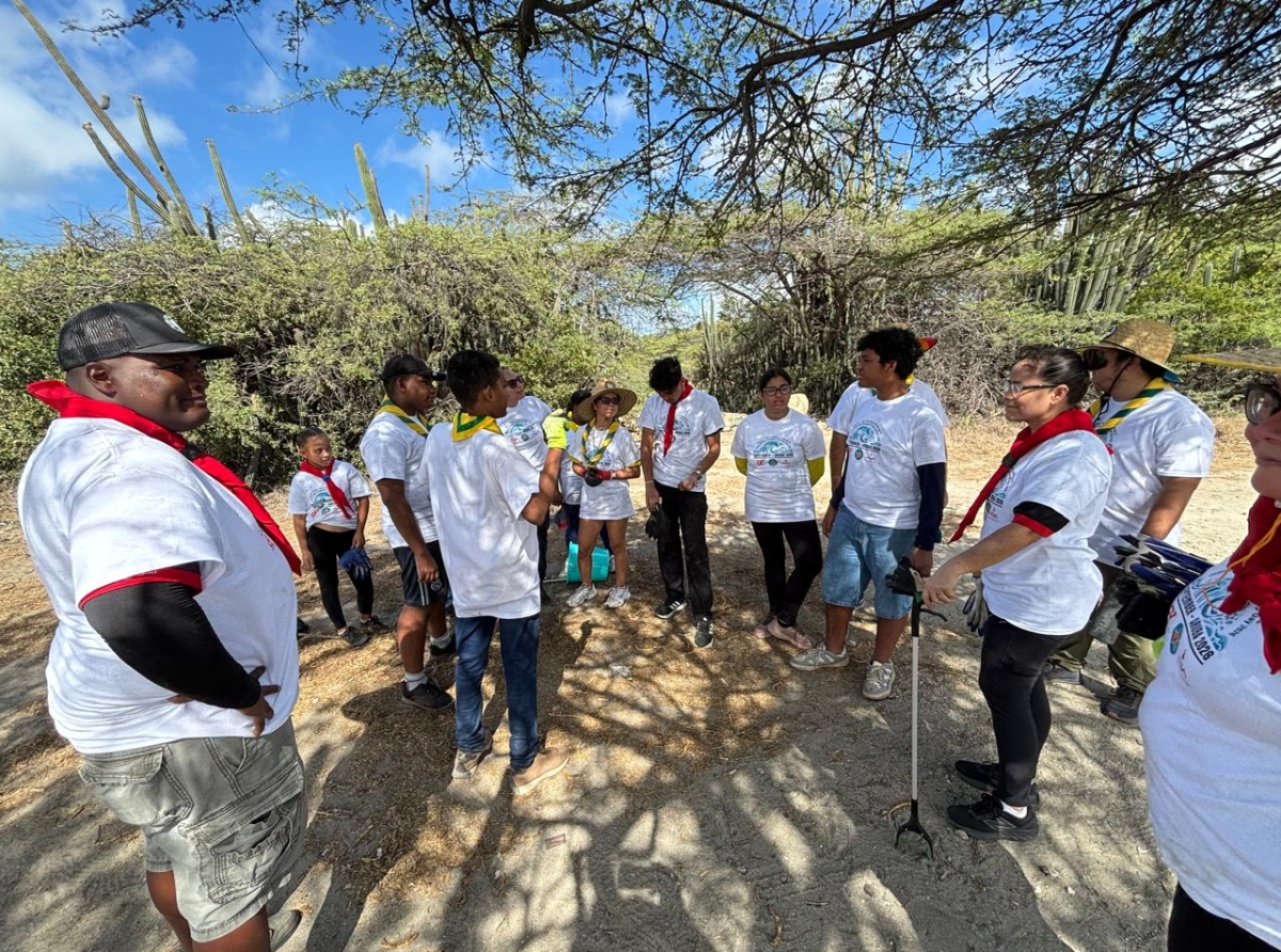 Scouting Aruba a contribui na Cuida Aruba cu participacion di hobennan di Ora Ubao y Casibari