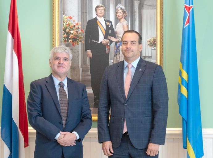 Ministro Geoffrey Wever y IMF ta dialoga riba finansa publico y prioridadnan economico di Aruba