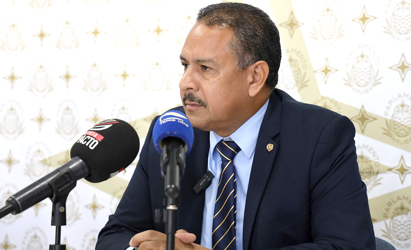 ing. Carlos Bermudez ta pidi claridad y solucion pa Arubus
