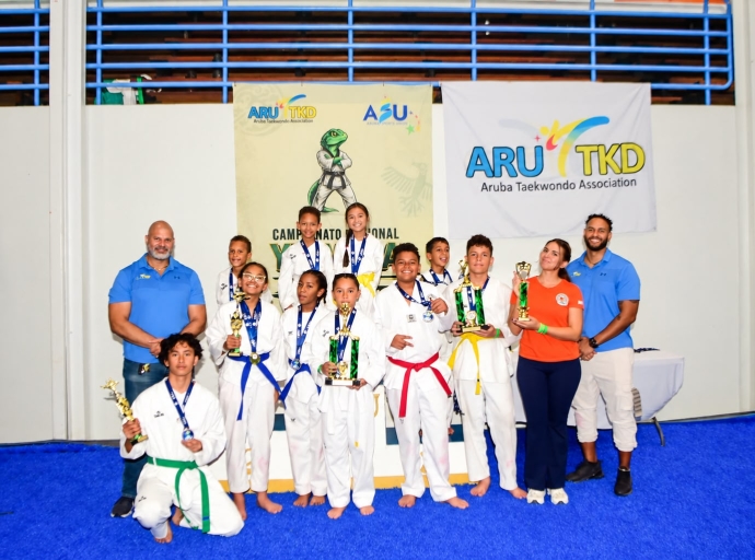 Campeonato Nacional di Taekwondo "Yuwana" a haya tremendo participacion y sosten di e comunidad di Taekwondo