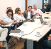 Tour Operators Uni ta OK pa delinea ruta, monitor cu GPS y responsabilidad mas estricto
