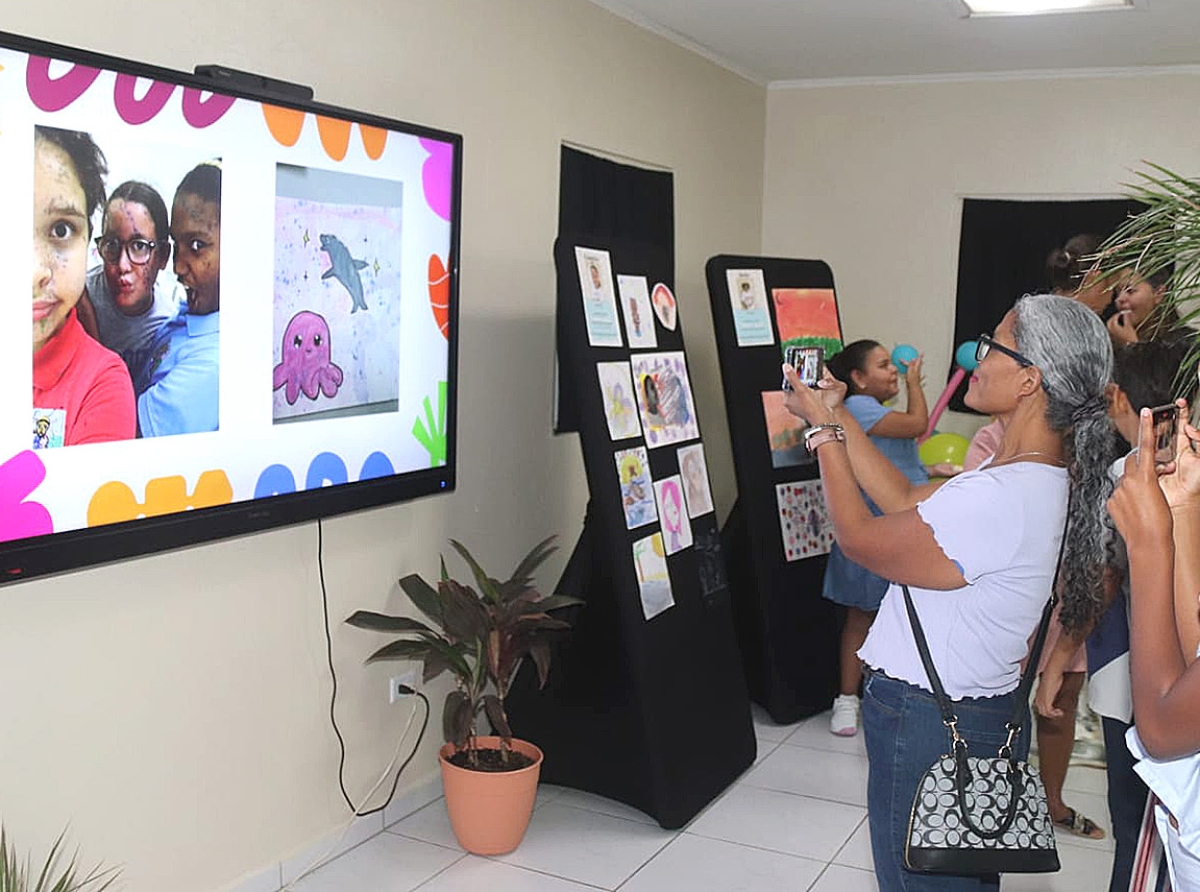 Programa Let’s Act den Centro di Bario Playa Pabao a conclui cu un bunita exposicion
