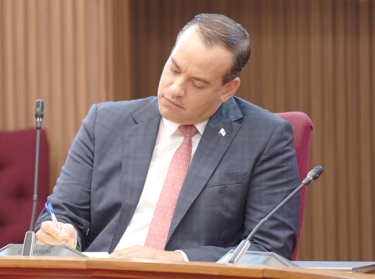 Presupuesto AIOF 2026–2027 ta inversion den calidad di bida y futuro di Aruba